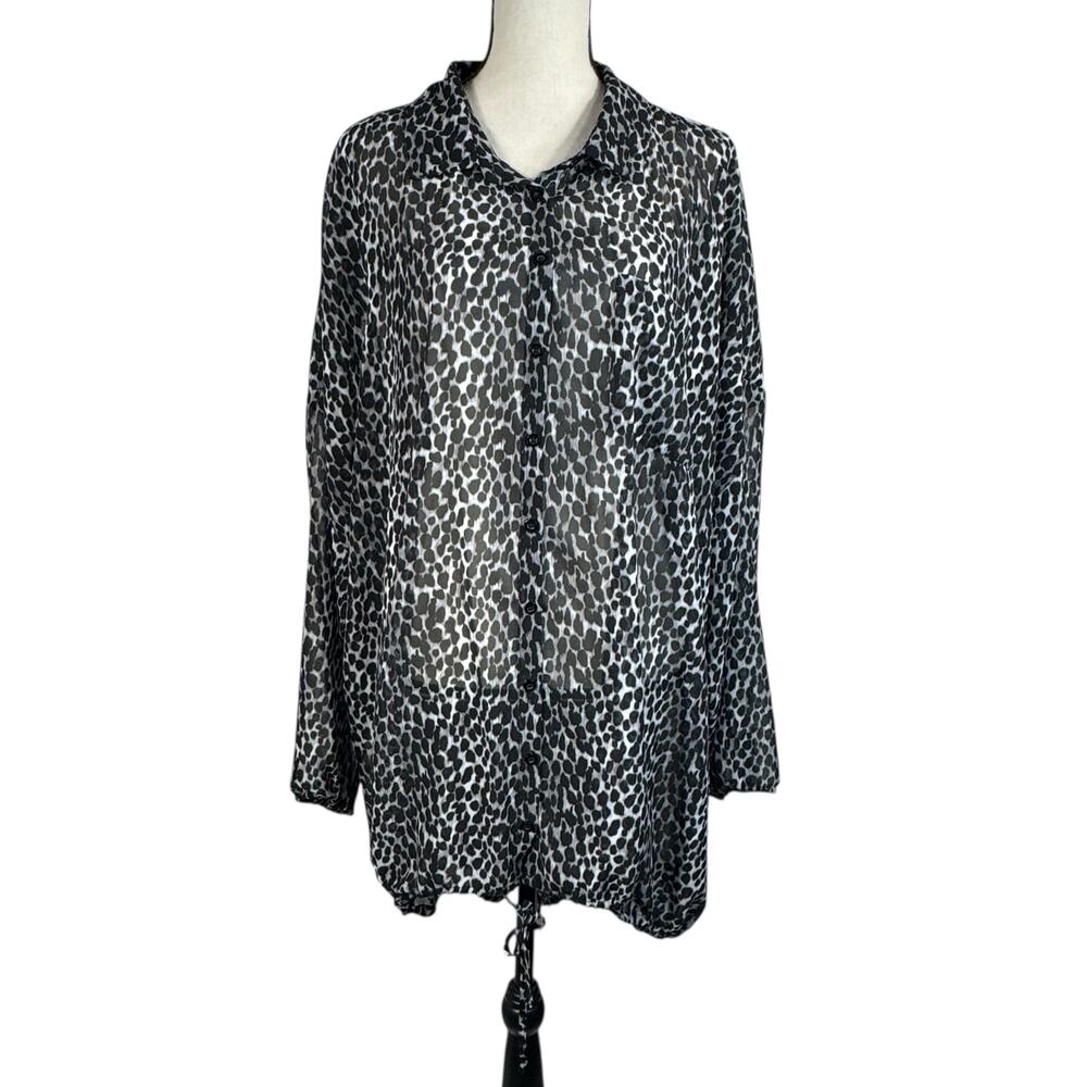 Torrid SZ 3 (3X-Large) Top Cheetah Print Semi-Sheer Button-Up 3/4 Sleeves Collar